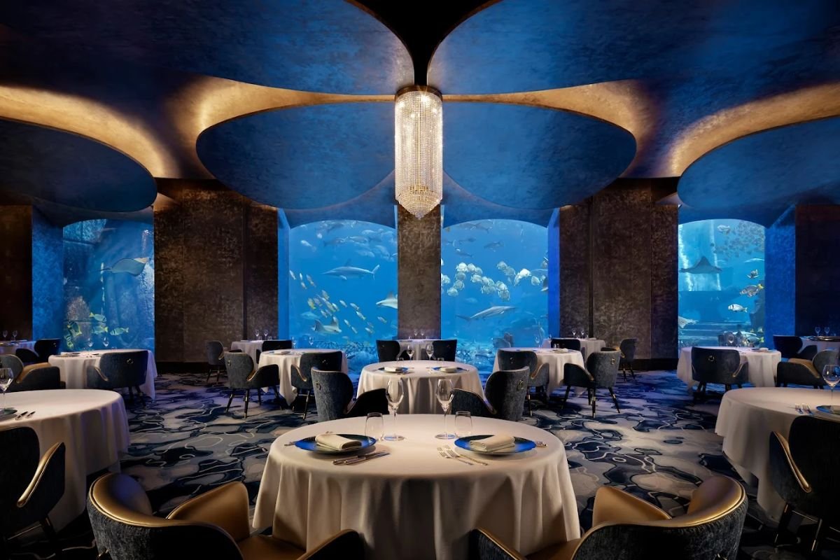 Top 10 Best Underwater Restaurants in the World 2025 | Dining Experiences With Panoramic Views of Marine Life