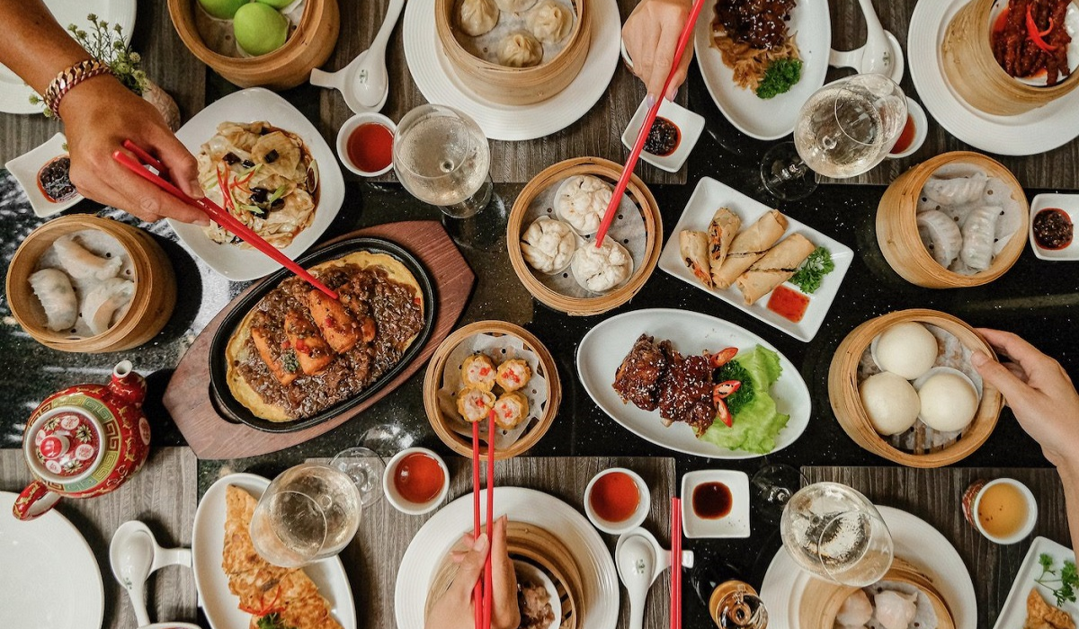 Top 18 Chinese Foods: Authentic Dishes & Recipes